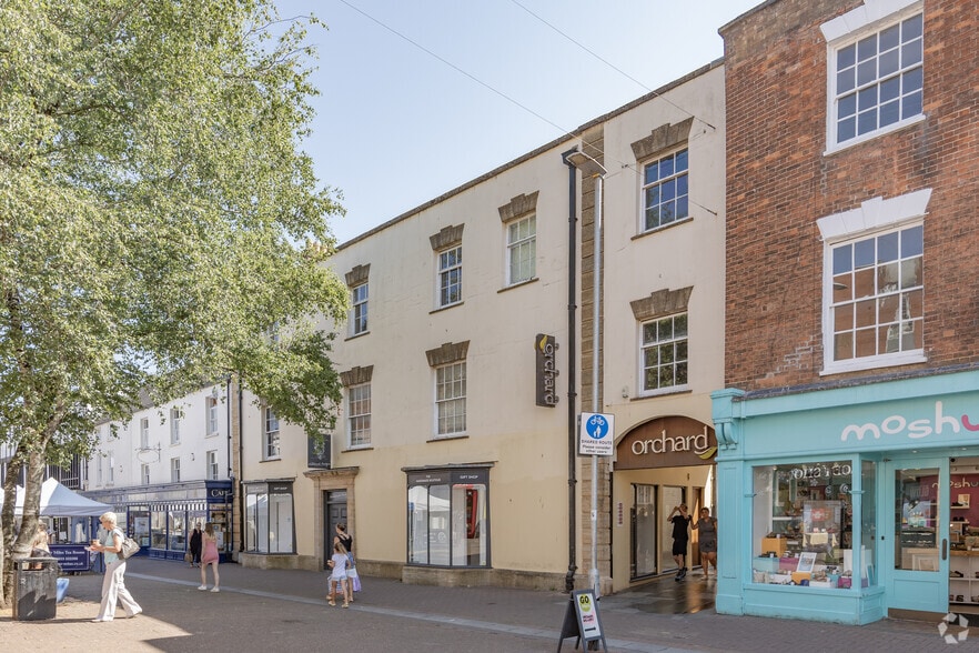Paul St, Taunton to rent - Building Photo - Image 3 of 3