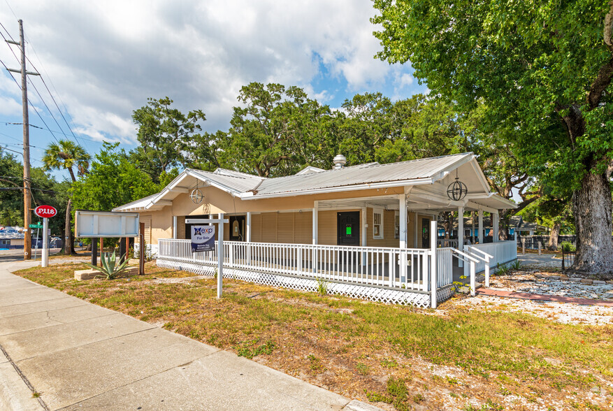 7701 N Nebraska Ave, Tampa, FL for sale - Primary Photo - Image 1 of 1