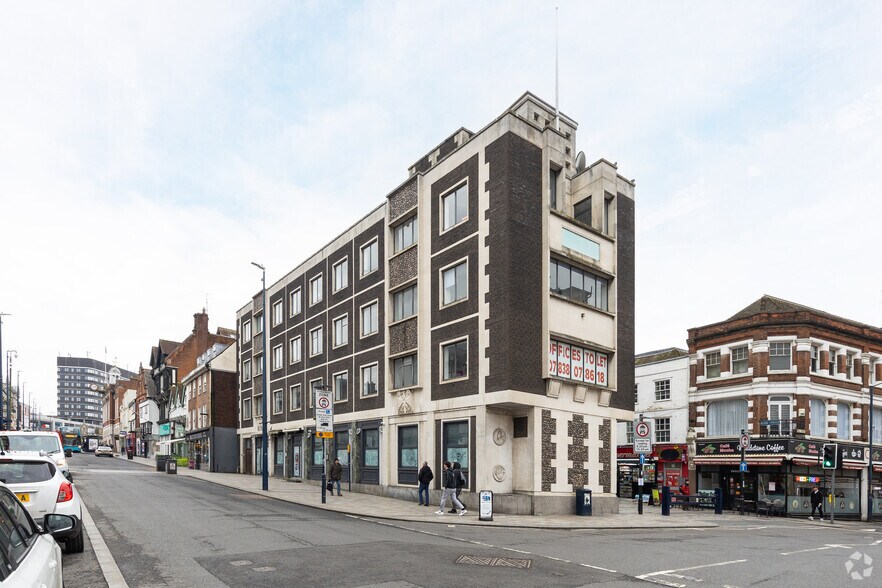 Middle Row, Maidstone for sale - Primary Photo - Image 1 of 1