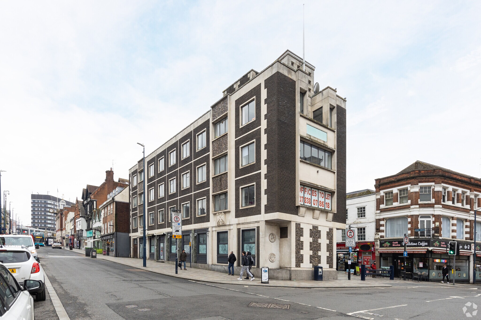 Middle Row, Maidstone for sale Primary Photo- Image 1 of 1