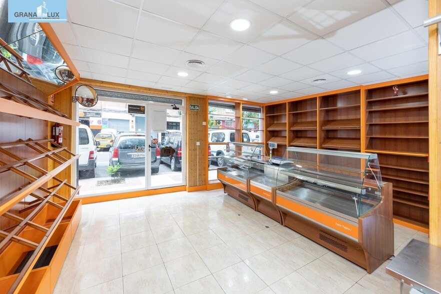Retail in Las Gabias for sale - Interior Photo - Image 1 of 24