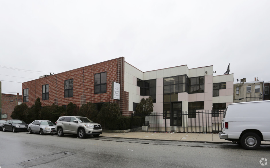 2317 S 23rd St, Philadelphia, PA for rent - Primary Photo - Image 1 of 5