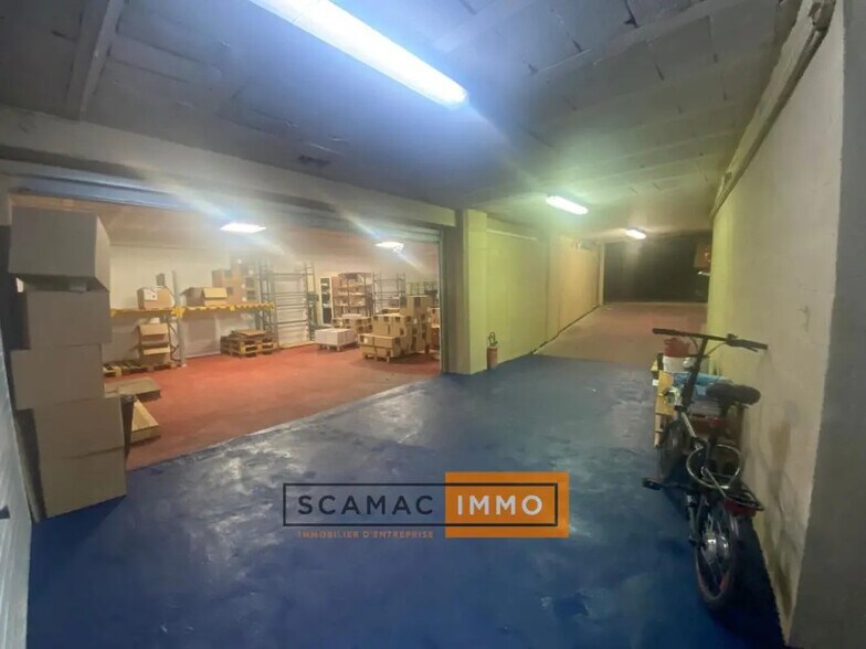 Industrial in Marseille for sale - Building Photo - Image 2 of 5