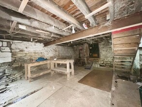 143A Burnley Rd E, Rossendale to rent Interior Photo- Image 1 of 3