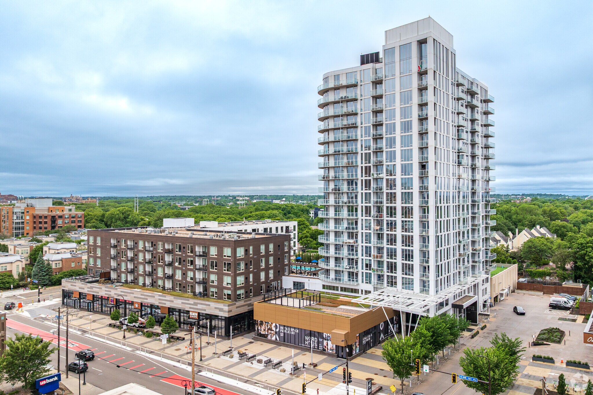 309-315 1st Ave NE, Minneapolis, MN to rent Primary Photo- Image 1 of 116