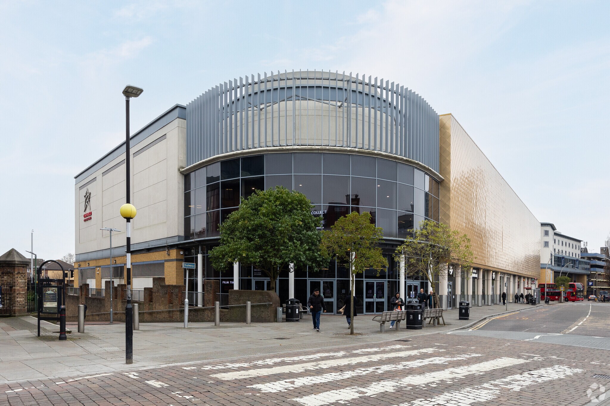 Clements Rd, Ilford for sale Primary Photo- Image 1 of 1