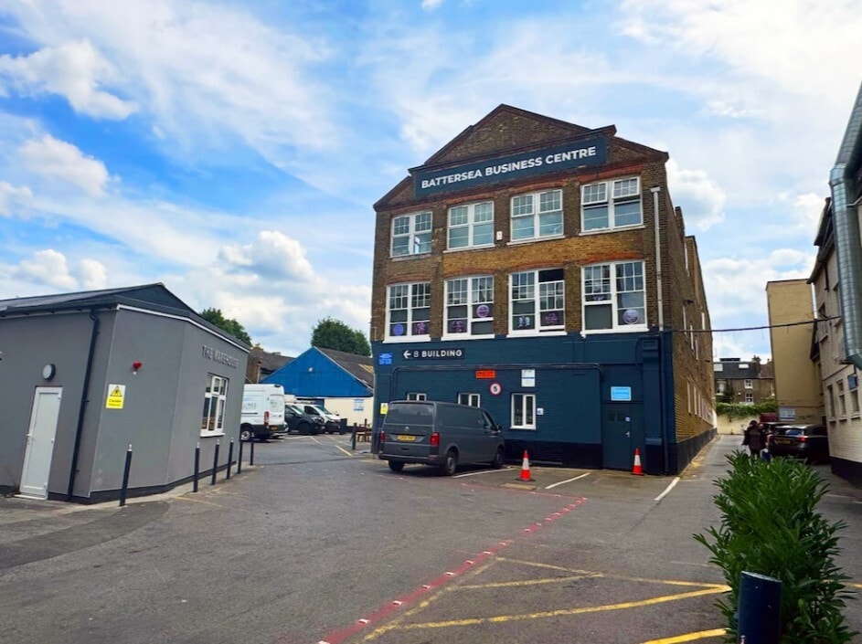 99-109 Lavender Hl, London to rent Building Photo- Image 1 of 17