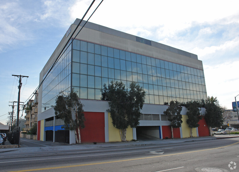 5724 W 3rd St, Los Angeles, CA for rent - Building Photo - Image 2 of 4