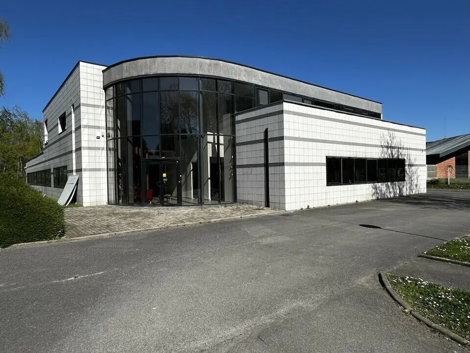 Location Bureaux 23 m² - Photo 1