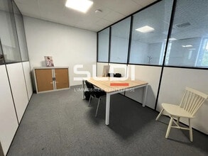 Office in Caluire-et-Cuire to rent Interior Photo- Image 2 of 6