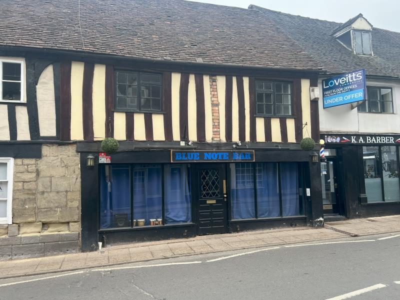 72-74 Smith St, Warwick to rent Building Photo- Image 1 of 4