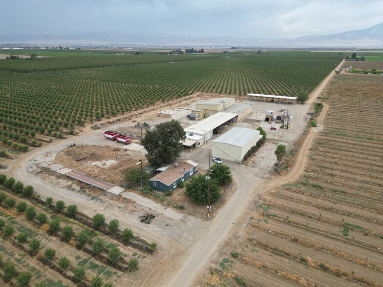 13649 Weedpatch Hwy, Bakersfield, CA for sale - Building Photo - Image 2 of 11