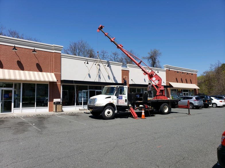 1353-1355 Ringwood Ave, Haskell, NJ for rent - Construction Photo - Image 2 of 4