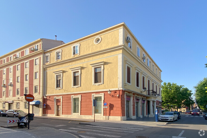 Calle Capitán Angosto Gómez Castrillón, 33, Aranjuez, Madrid for rent - Primary Photo - Image 1 of 2