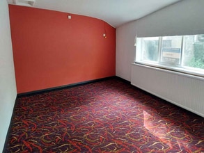 910 Burnley Rd E, Rossendale to rent Interior Photo- Image 1 of 5