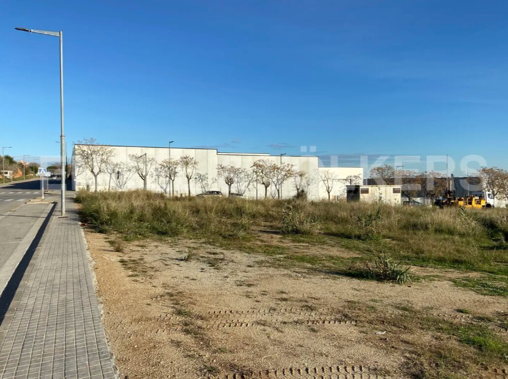 Land in Premià de Dalt, Barcelona for sale Building Photo- Image 1 of 4