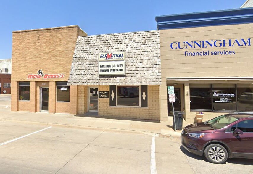 303 E Main St, Knoxville, IA for sale - Building Photo - Image 1 of 10