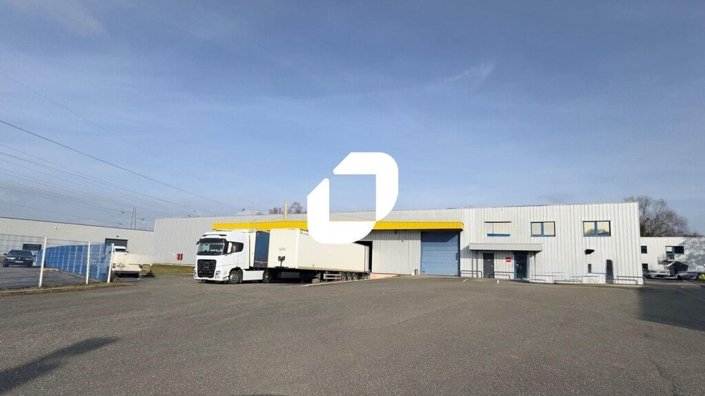 Vente Local d'activités 5 220 m² - Photo 1