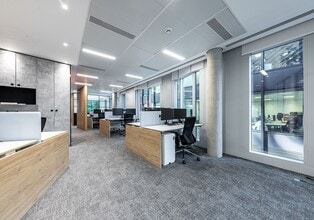 The Gate House, London to rent Interior Photo- Image 1 of 1