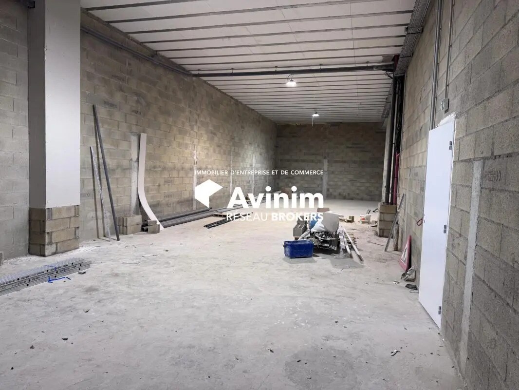 Industrial in Gagny to rent Interior Photo- Image 1 of 8