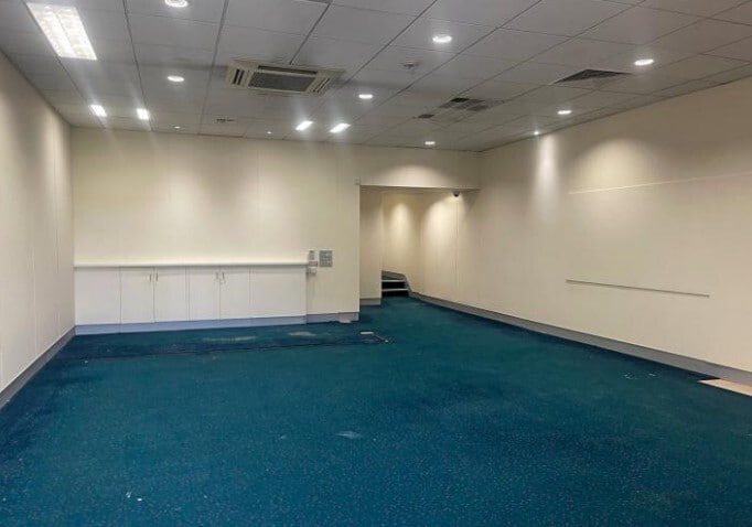 346 Abergele Rd, Colwyn Bay to rent - Interior Photo - Image 3 of 6