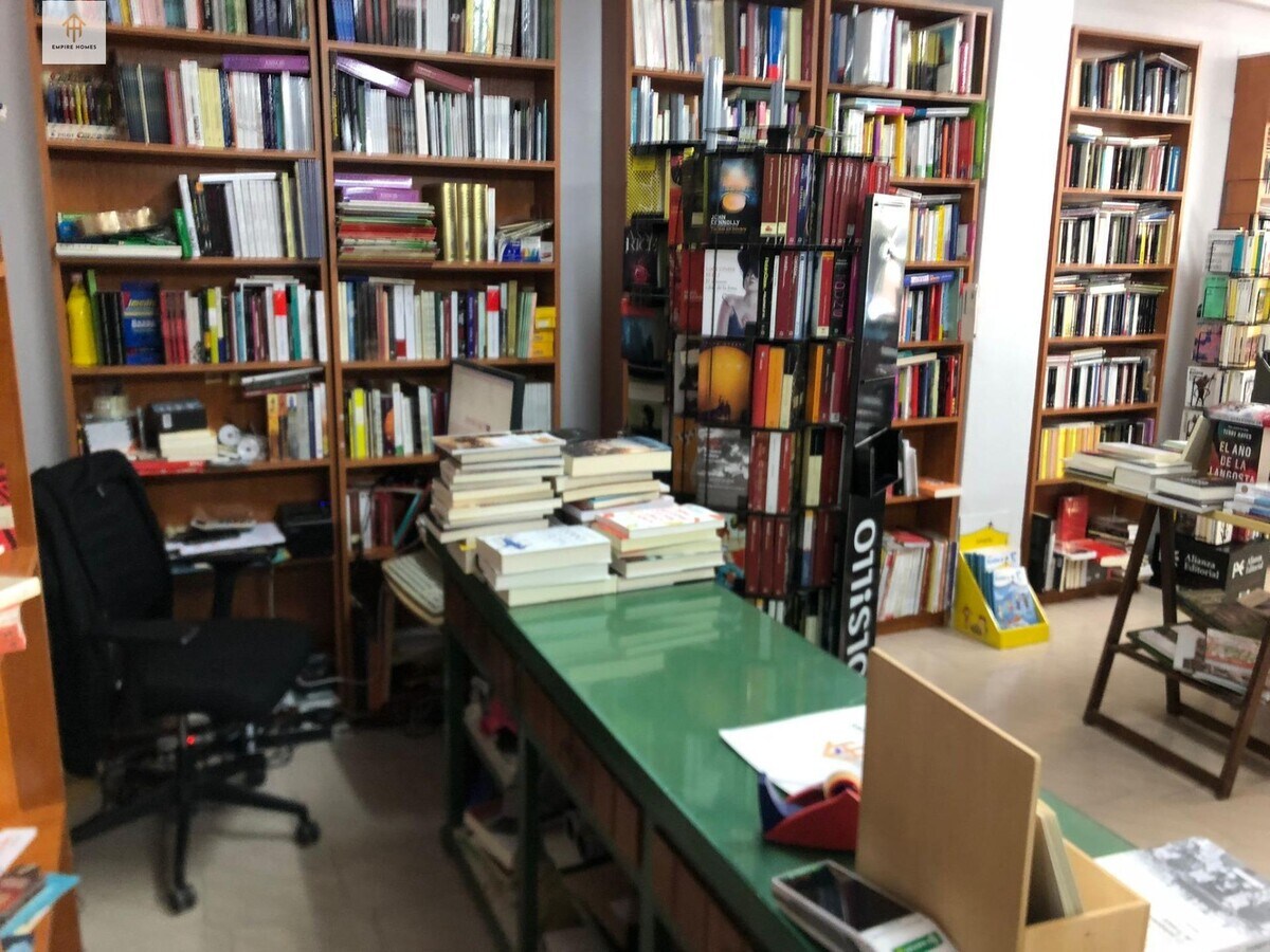 Cáceres, CAC 10002 -  -  - Interior Photo - Image 2 of 6