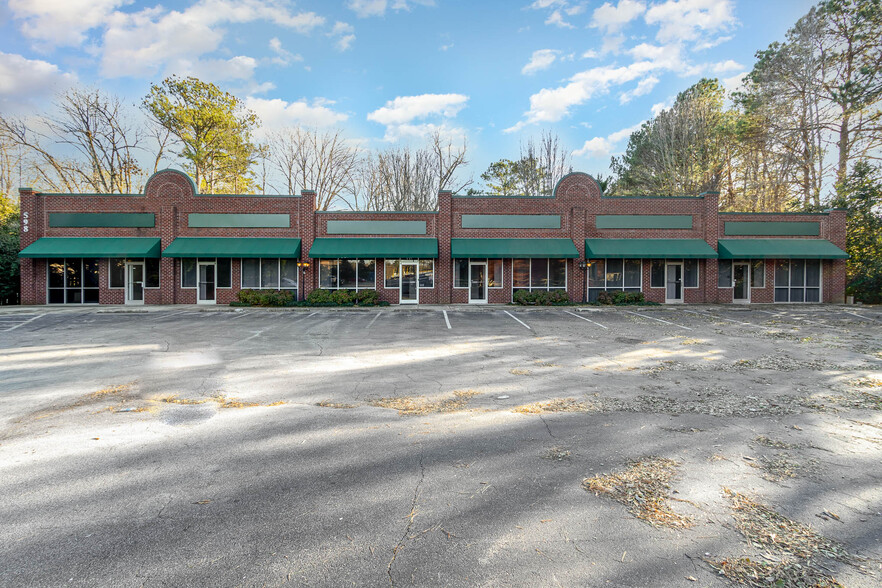 598 E Chatham St, Cary, NC for sale - Building Photo - Image 1 of 1