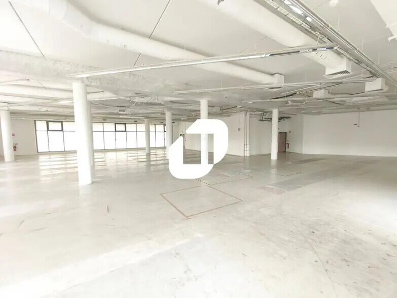 Office in Villiers-sur-Marne to rent - Interior Photo - Image 2 of 15