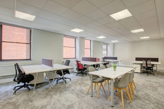 31-36 York Pl, Leeds to rent Interior Photo- Image 1 of 5