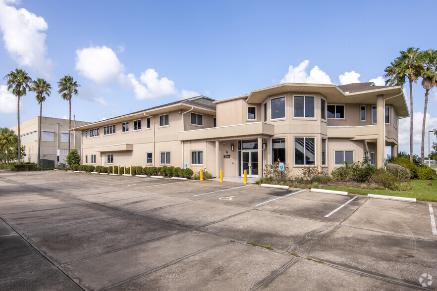 1991-1993 Industrial Dr, Deland, FL for rent - Primary Photo - Image 1 of 41