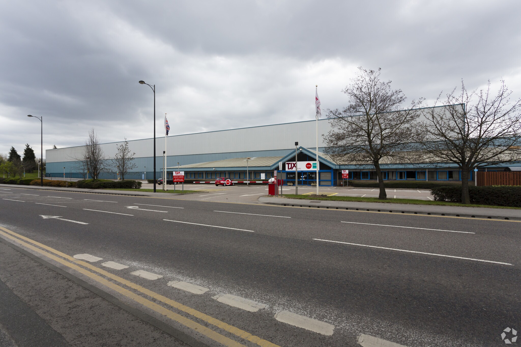 California Dr, Castleford for sale Primary Photo- Image 1 of 1