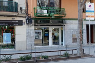Retail in Barcelona, Barcelona to rent Interior Photo- Image 1 of 6