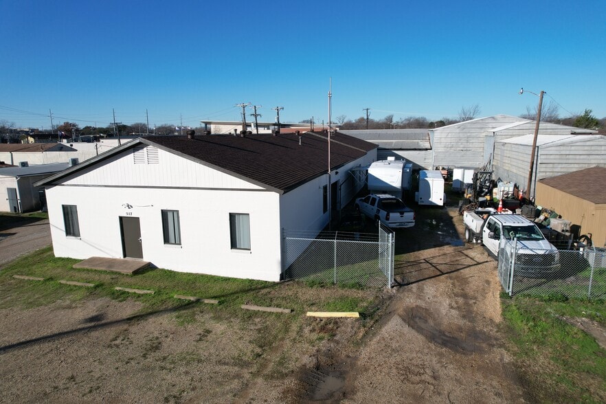517 N 5th St, Garland, TX to rent - Building Photo - Image 2 of 6
