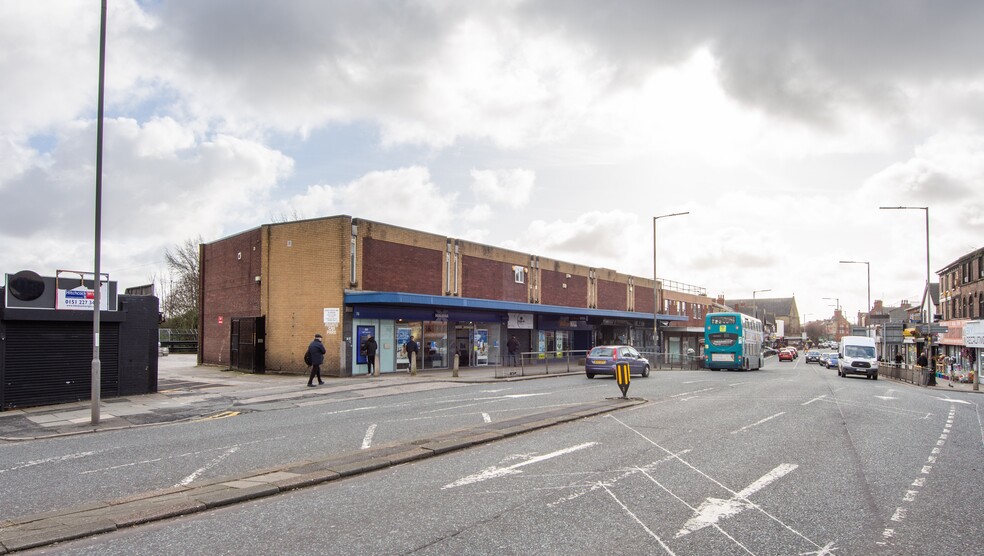 72-82 Walton Vale, Liverpool for rent - Building Photo - Image 2 of 4