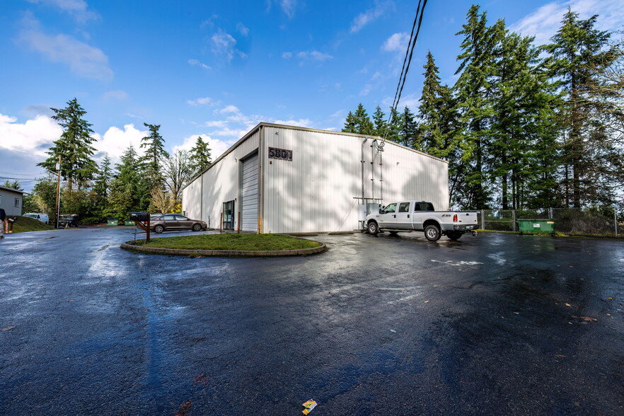 5800 W Werner Rd, Bremerton, WA for rent - Building Photo - Image 2 of 14