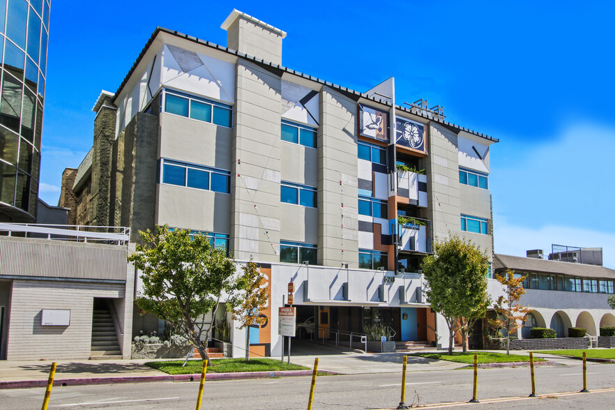 520 S Sepulveda Blvd, Los Angeles CA - Commercial Property