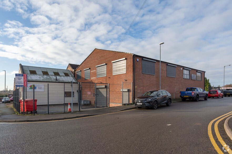 China St, Stoke On Trent for rent - Building Photo - Image 1 of 2