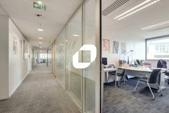 Office in 1 Boulevard Hippolyte Marques, Ivry-sur-Seine to rent Interior Photo- Image 1 of 21