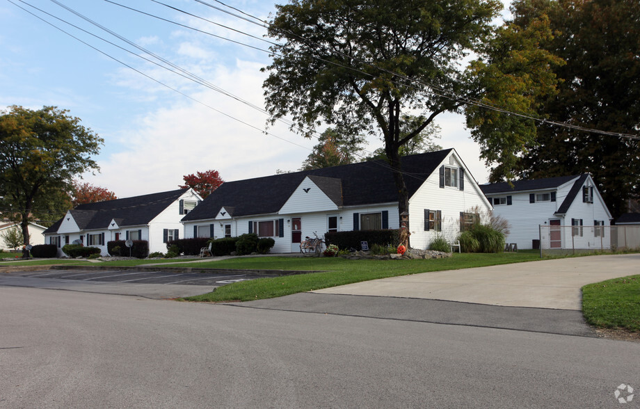 80-102 Todd Ave, Hermitage, PA for sale - Primary Photo - Image 1 of 1