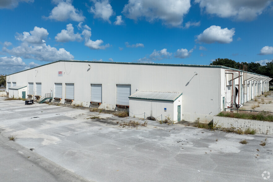 5407 NW 44th Ave, Ocala, FL for rent - Building Photo - Image 1 of 20