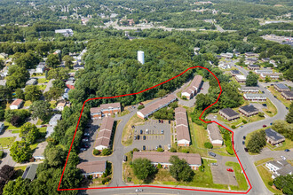 495-519 Scott Road Waterbury, CT portfolio of 2 properties for sale on LoopNet.co.uk Primary Photo- Image 1 of 3