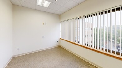 10 Tara Blvd, Nashua, NH to rent Matterport 3D Scan- Image 1 of 6