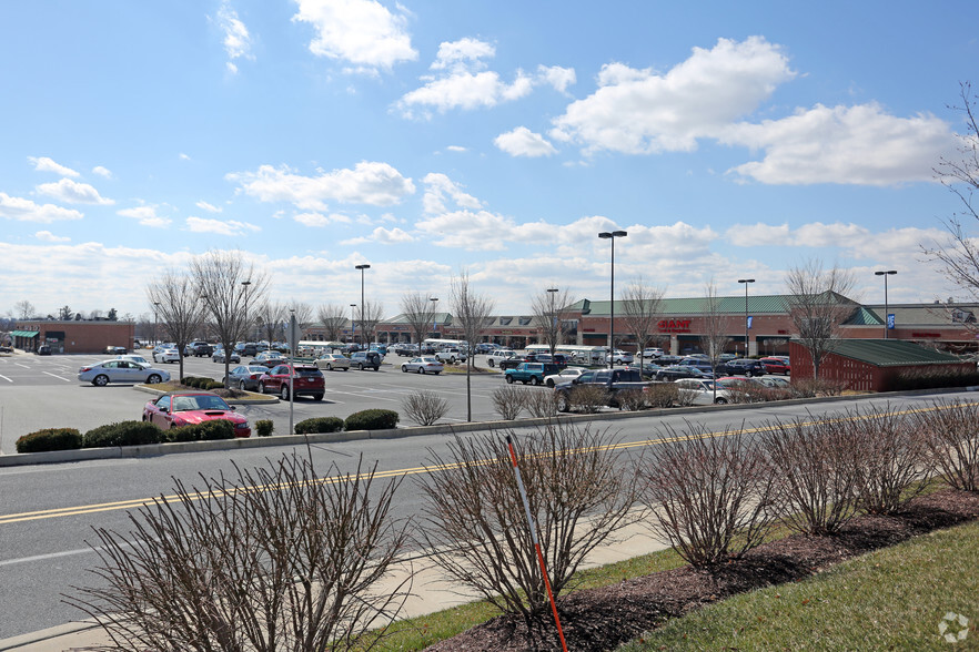 1008-1040 Lititz Pike, Lititz, PA for sale - Primary Photo - Image 1 of 1