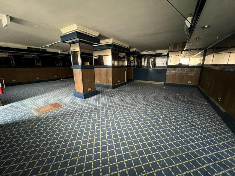 1 Blue St, Carmarthen to rent - Interior Photo - Image 2 of 9