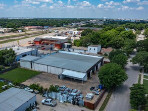 1713 NW Dallas St, Grand Prairie, TX for rent Building Photo- Image 1 of 9