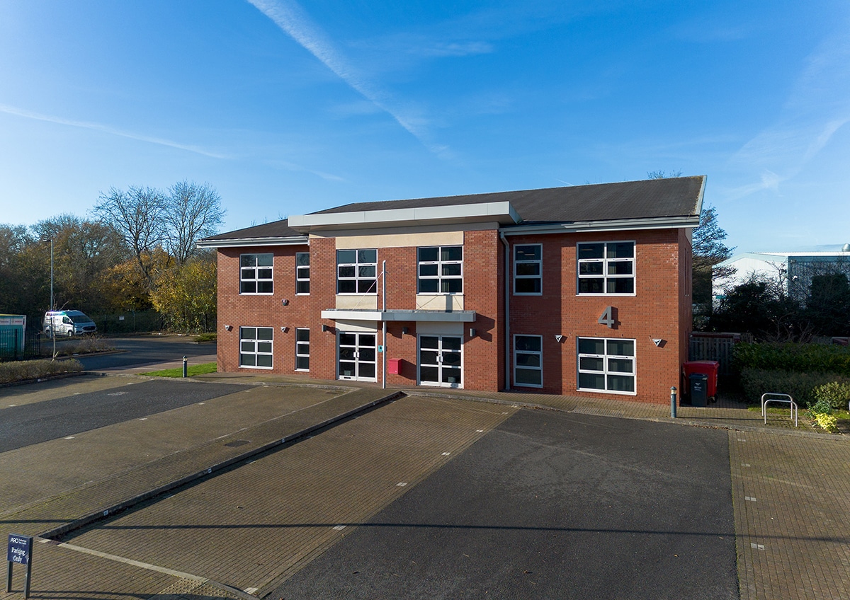 Wainwright Rd, Worcester to rent Building Photo- Image 1 of 72