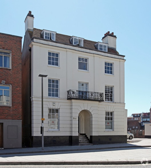 35 Carlton Cres, Southampton to rent - Building Photo - Image 2 of 4