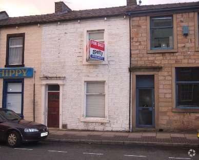 Parker Ln, Burnley for sale - Primary Photo - Image 1 of 1