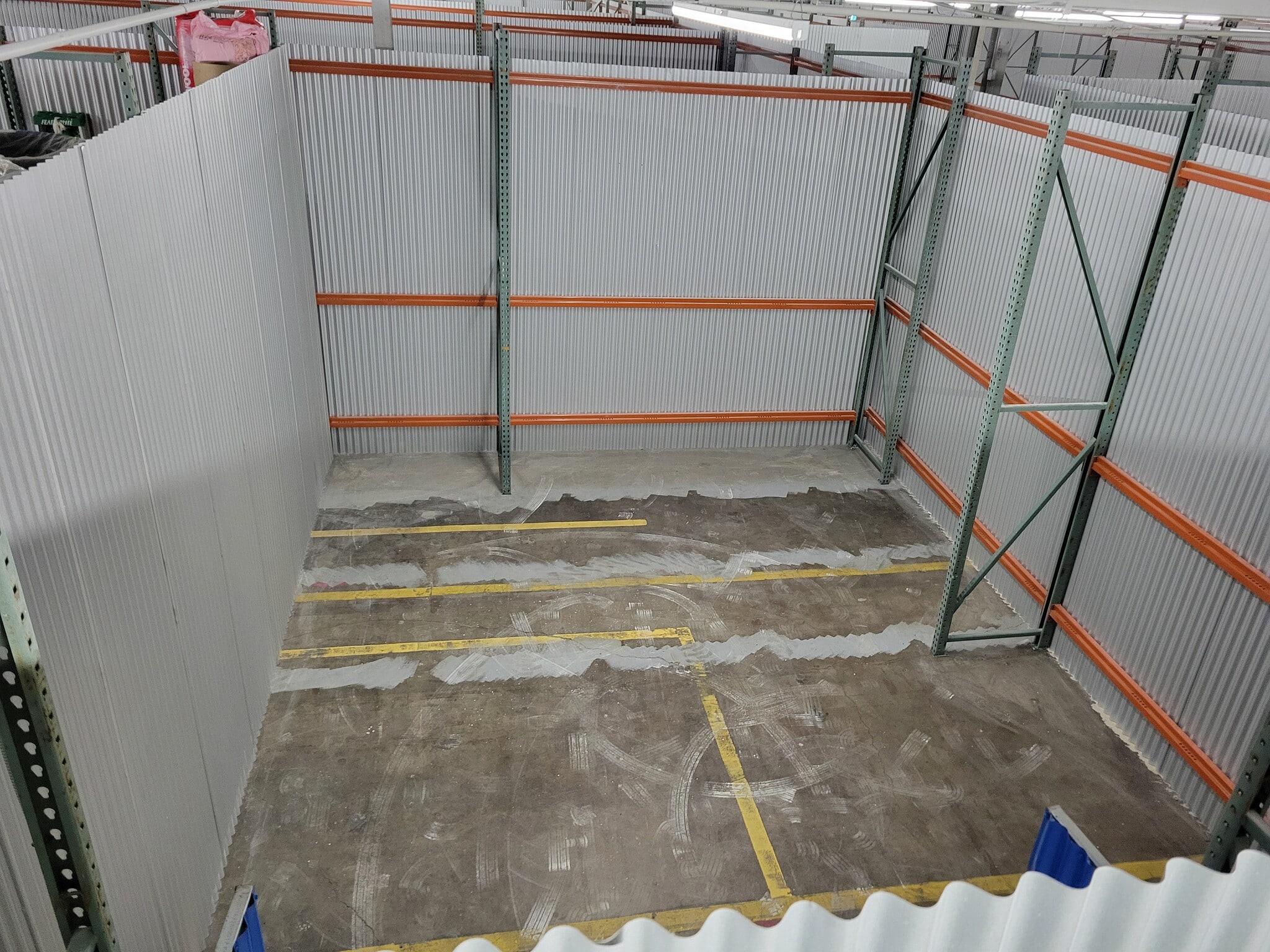 724 Caledonia Rd, Toronto, ON to rent Interior Photo- Image 1 of 4