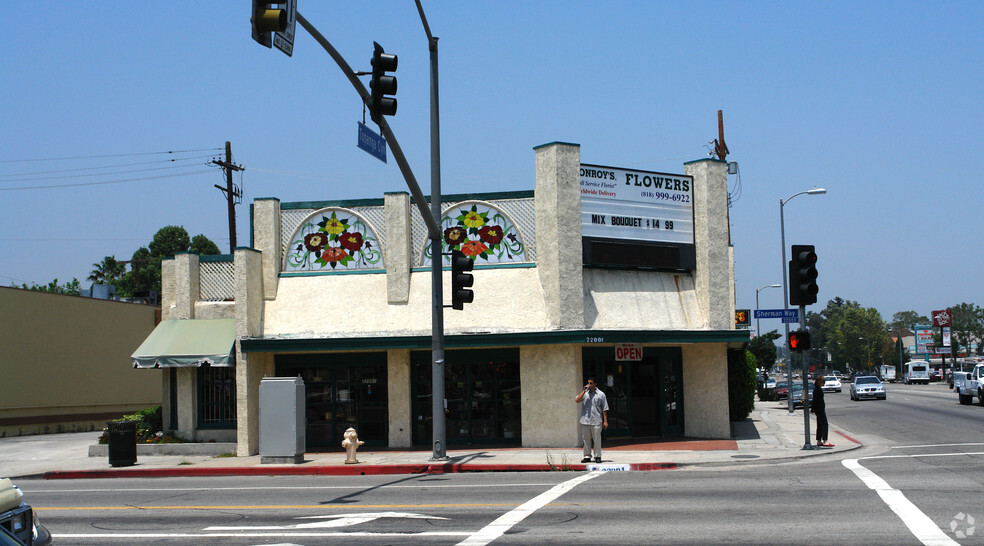 22001 Sherman Way, Canoga Park, CA for rent - Building Photo - Image 2 of 9